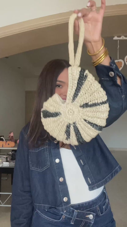 Caracola Handbag